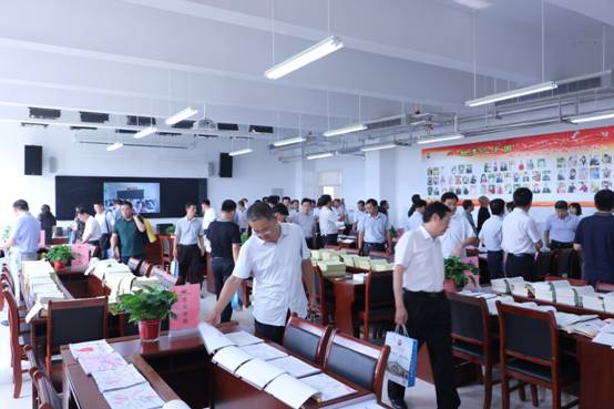 教学常规展示室.JPG